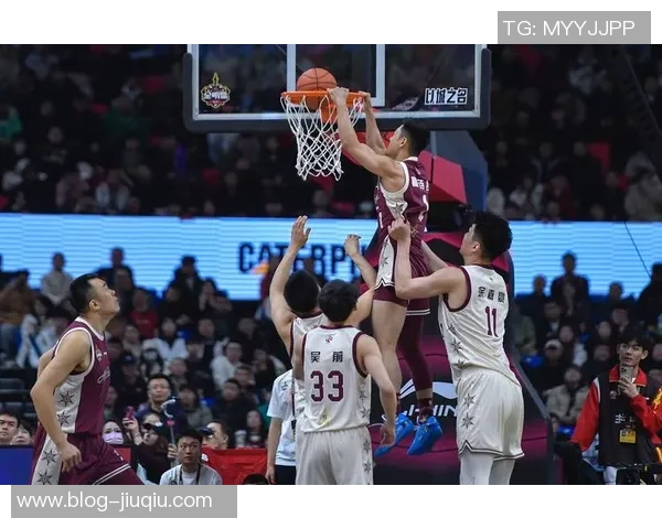 CBA南区与北区精彩对决录像回放分析与精彩瞬间回顾